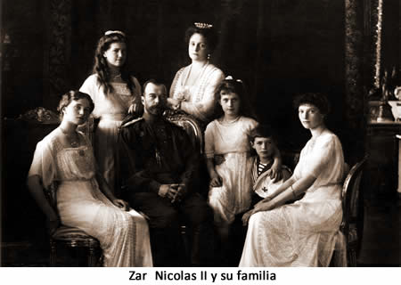 Nicolás II, y su familia